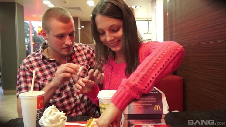 Foxy Di lets him watch his dick go in and out while she's on top